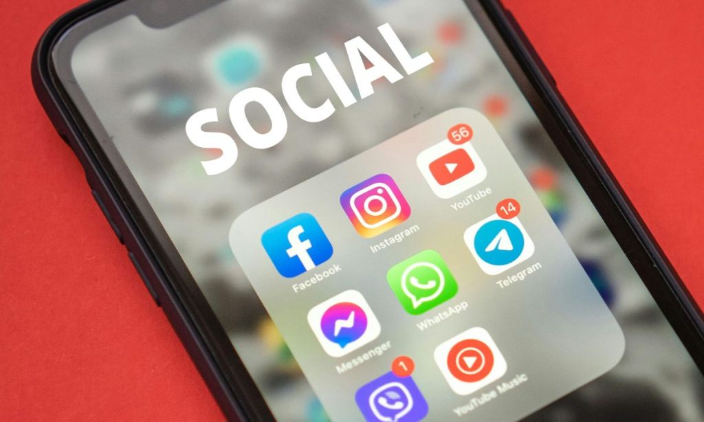 Facebook, Instagram y WhatsApp eliminan cuentas de manera repentina.