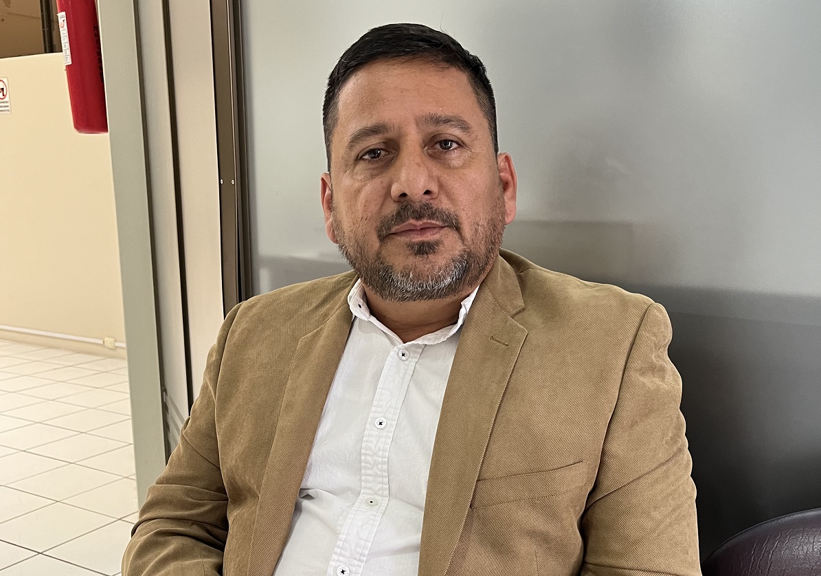 Ricardo Macías, oriundo de Chone y docente universitario está seguro que Manabí tiene gente  que puede operar los embalses”.