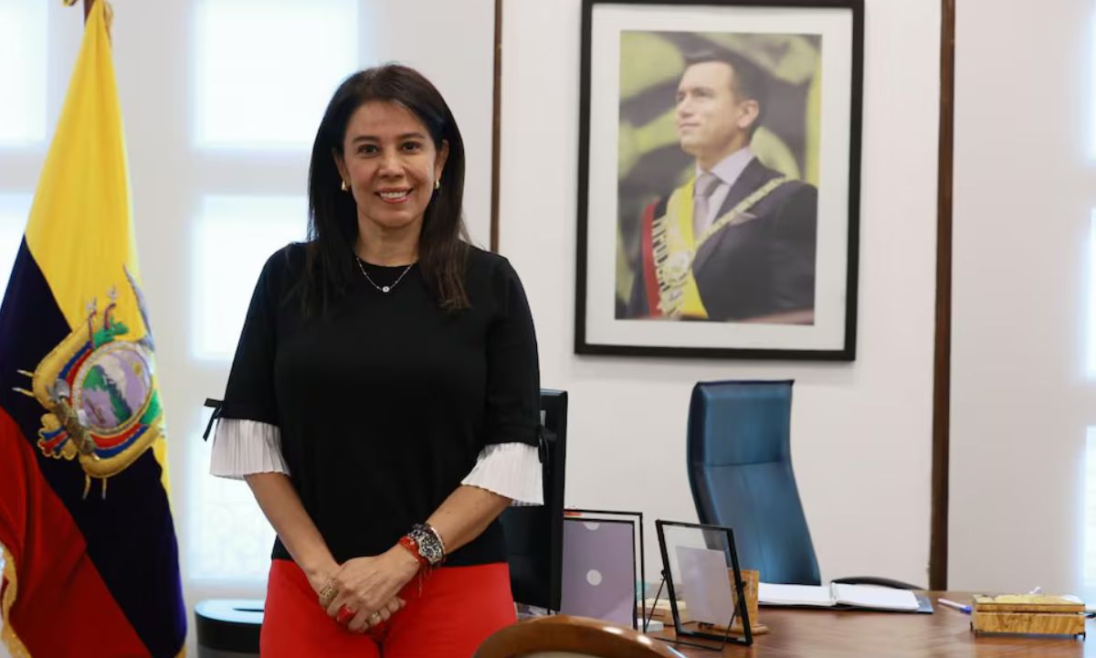 Ecuador. El Presidente Daniel Noboa vuelve a encargar la Presidencia a Cynthia Gellibert