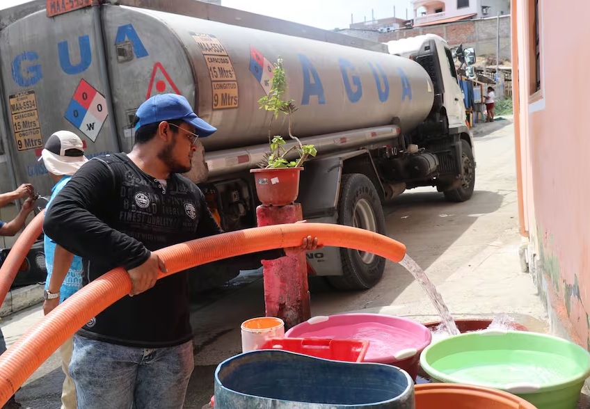El agua de mar que será desalinizada, para el consumo humano, hará que los usuarios paguen más por el servicio, en Manta.