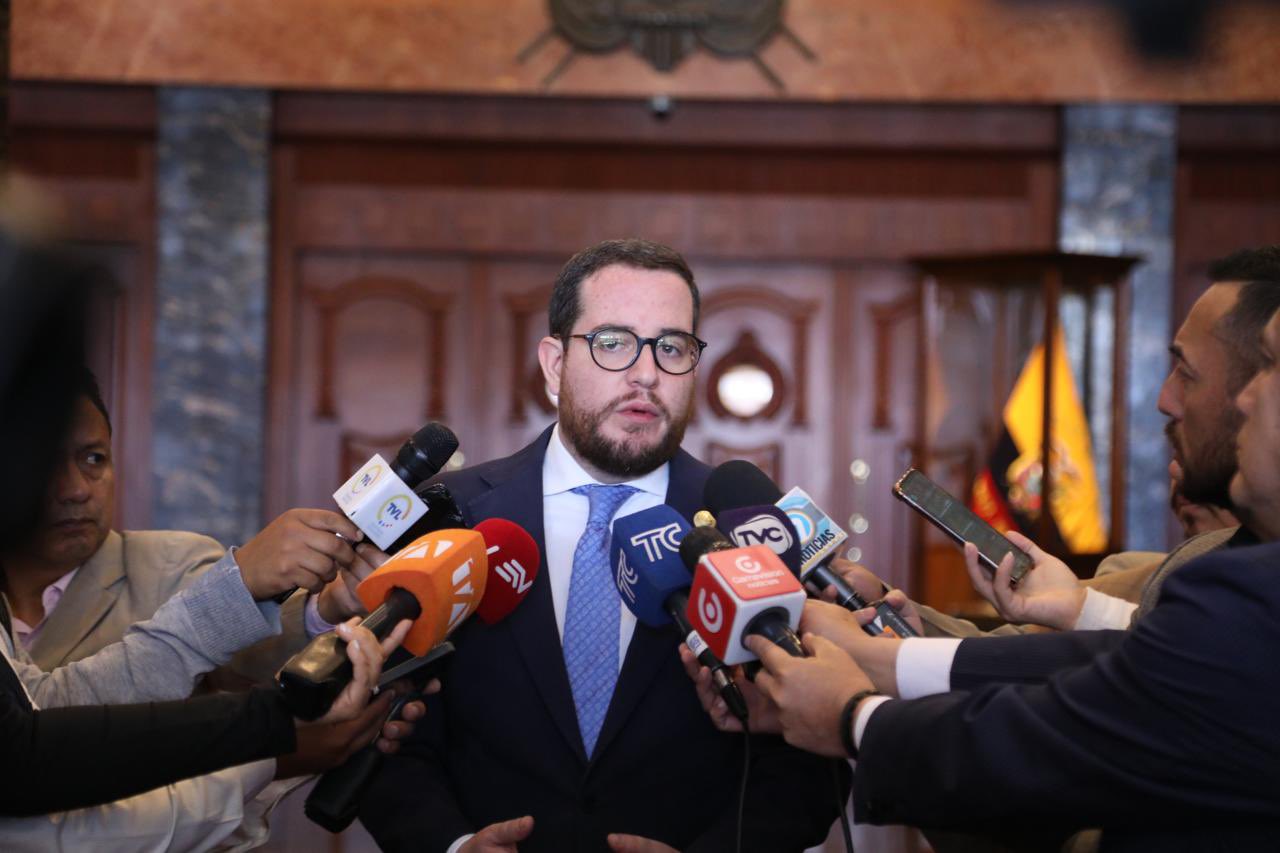 Alejandro Muñoz, secretario de la Asamblea, es denunciado por Daniel Noboa
