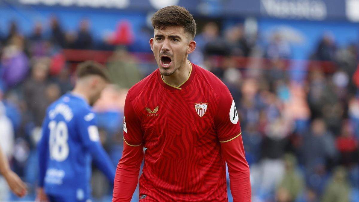 Kike Salas, jugador del Sevilla FC, detenido por forzar tarjetas amarillas para apuestas ilegales