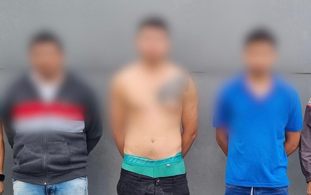 La Policía Nacional capturó a tres presuntos extorsionadores, en un operativo