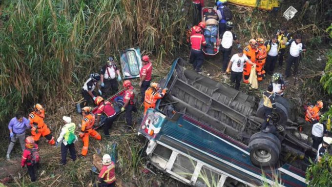 51 muertos en un accidente de autobús en Guatemala
