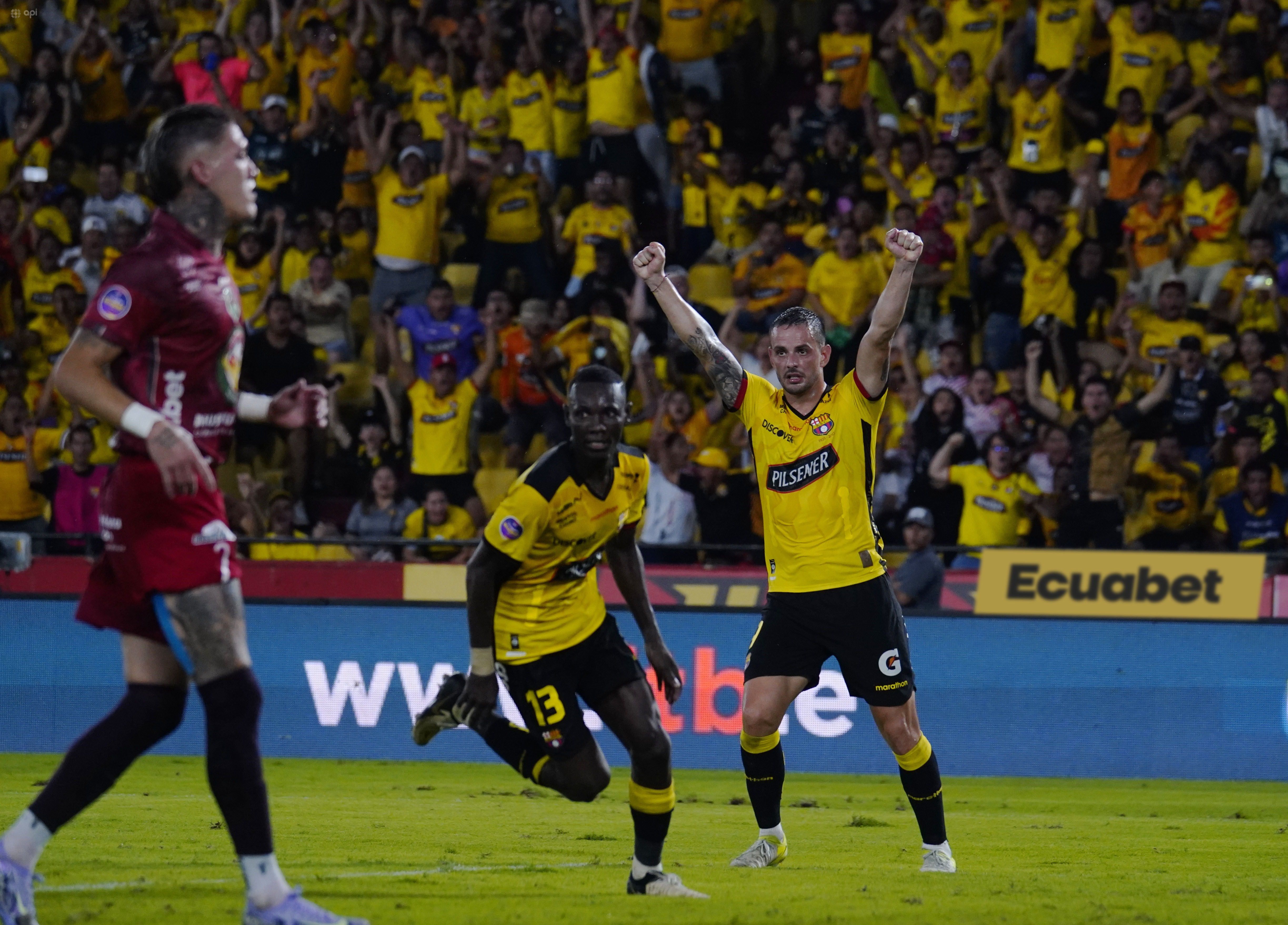 Barcelona vence al Mushuc Runa en el estadio Monumental