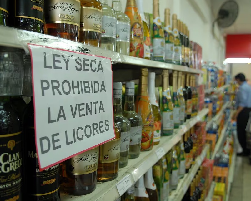 Desde las 12h00 de este viernes 7 de febrero del 2025 inició de manera oficial la Ley Seca en Ecuador a propósito de las elecciones.
