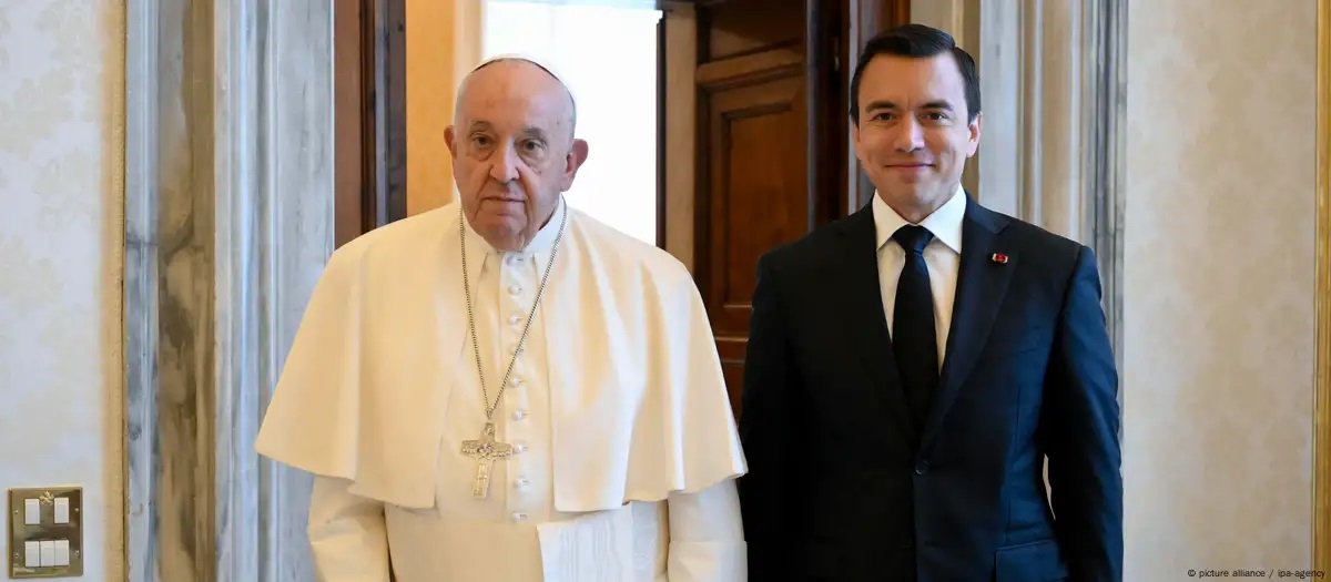 Ecuador. El presidente Daniel Noboa sobre la salud del papa: "Elevamos nuestras oraciones por su pronta recuperación"