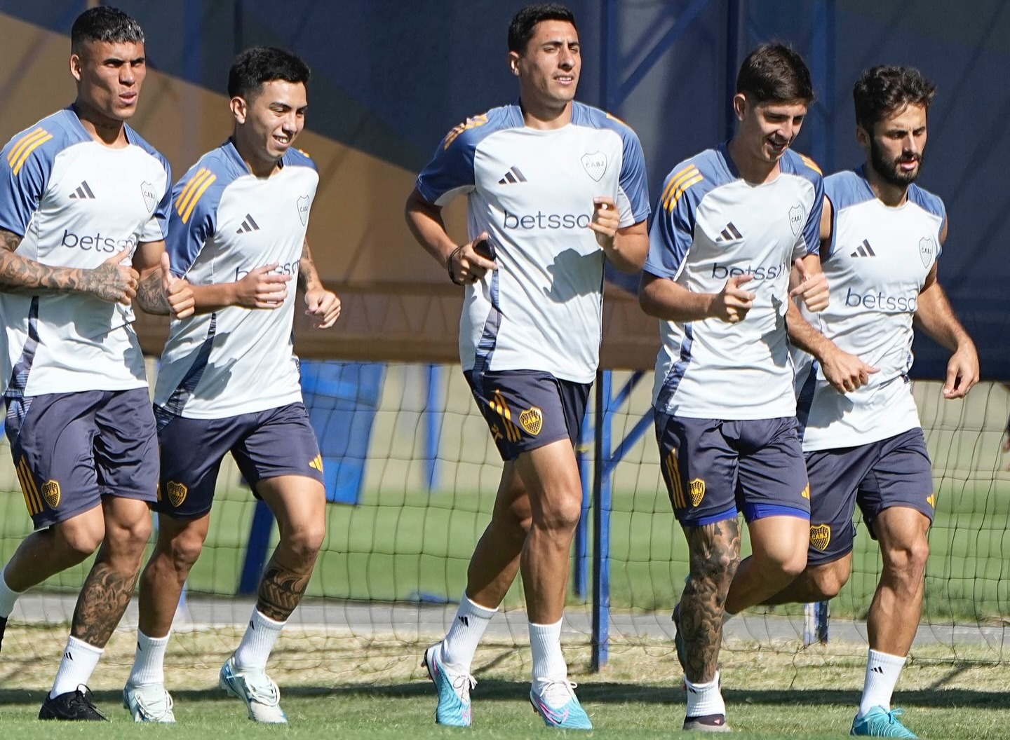Jugadores de Boca en entrenamiento