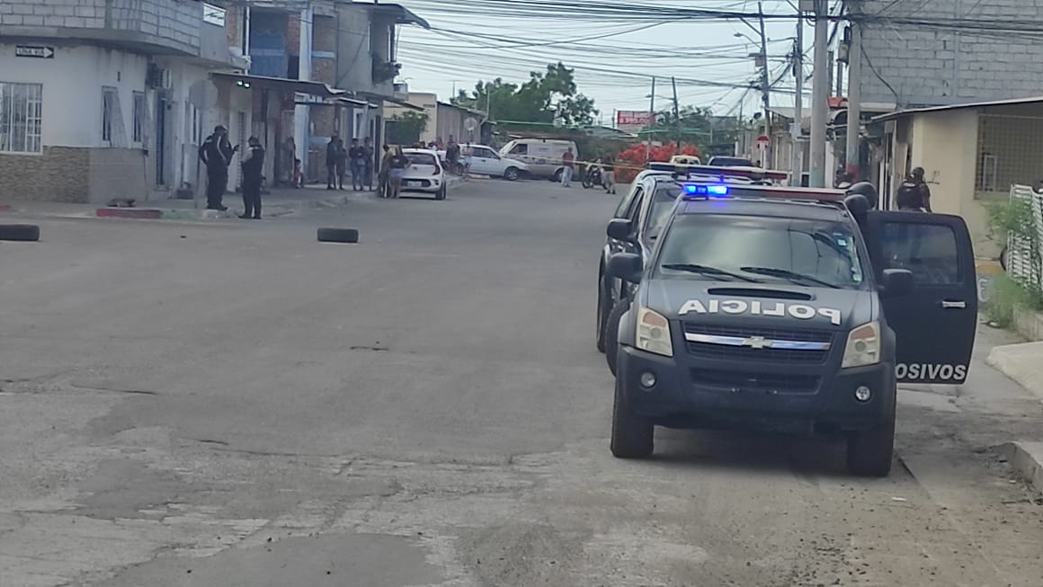 Sujetos lanzaron una granada contra una casa en Manta, Manabí