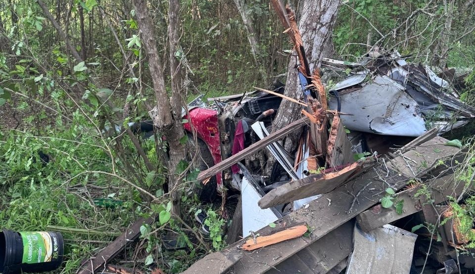 Un fallecido y cuatro heridos deja un accidente en Puerto López, Manabí.