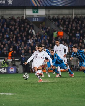 Champions. Joel Ordóñez y Brujas sufren dolorosa caída frente a Aston Villa en Bélgica