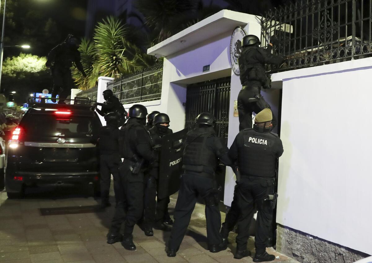 decadencia-politica-exterior-ecuador-gobierno-actual