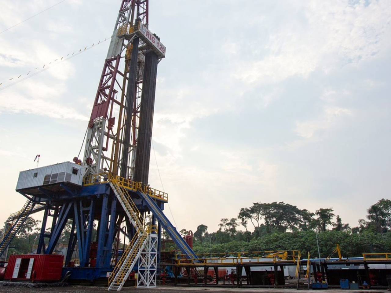 El actual Gobierno vende Ecuador mientras pueda, el país ha perdido el campo petrolífero Sacha