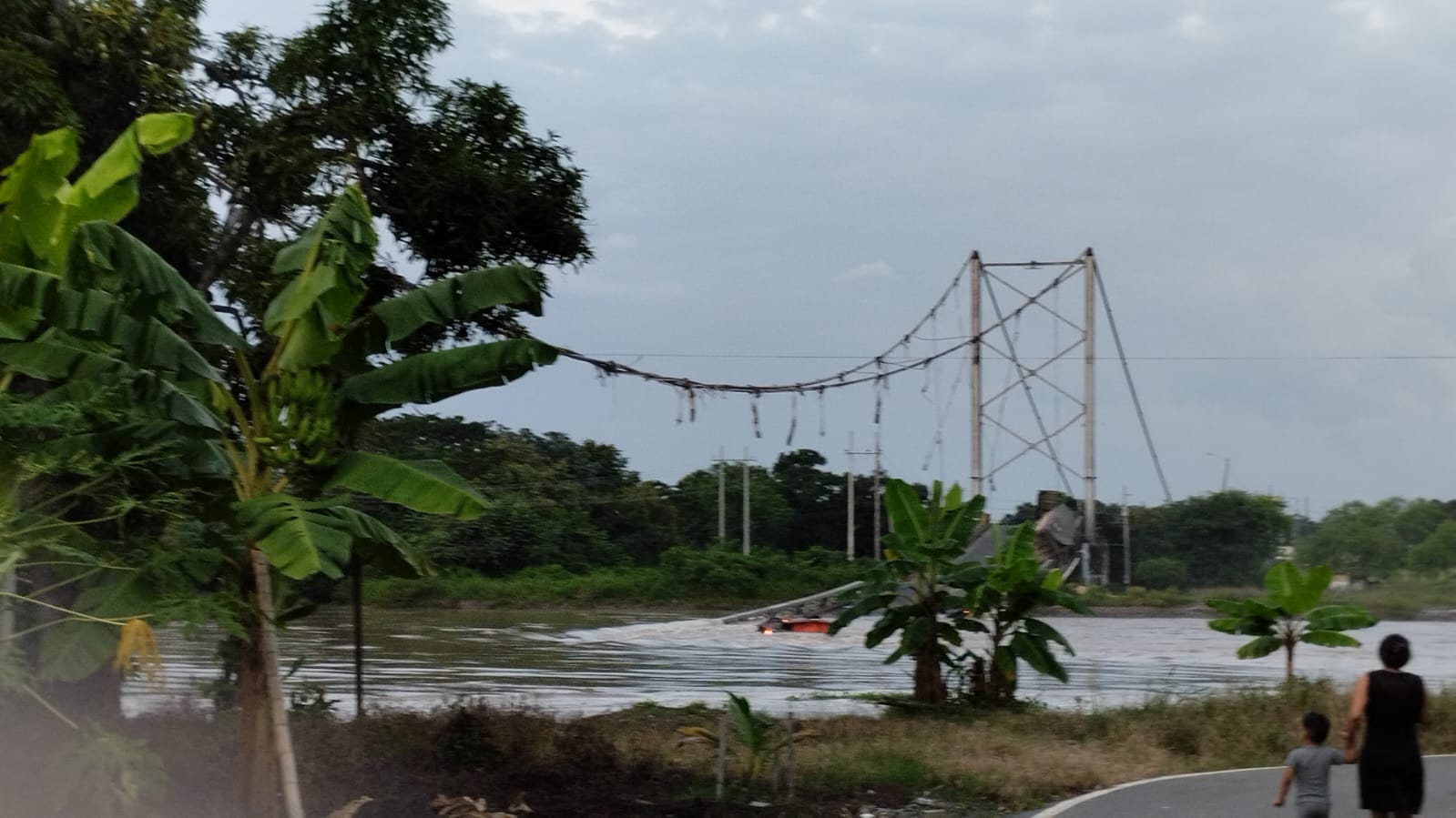 se cae el puente Nobol Daule
