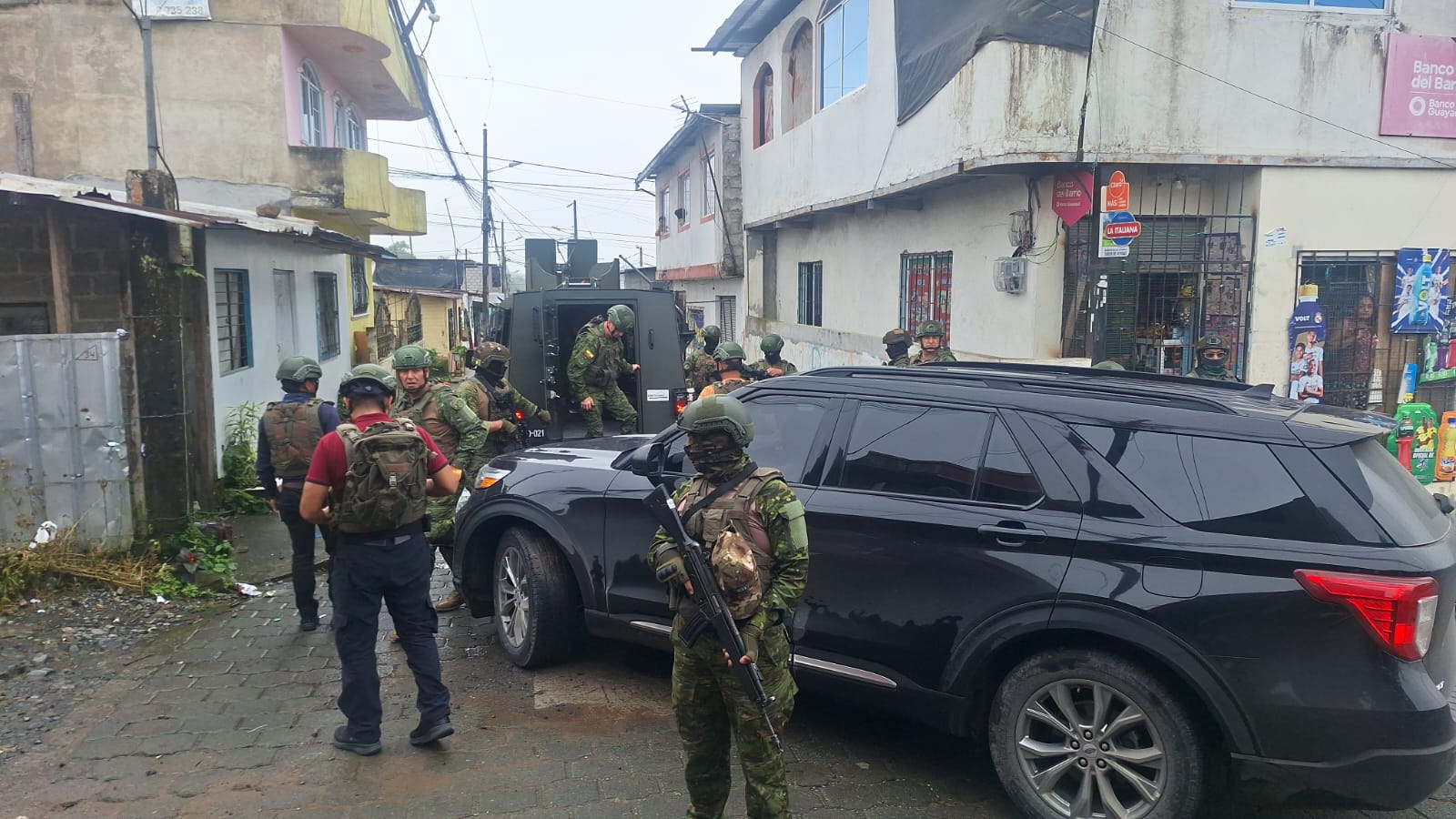 Militares realizaron una Megaoperación Camex en Santo Domingo de los Tsáchilas. 4