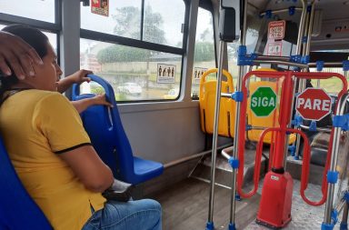Pese a que terminó el plazo, en Santo Domingo aún se puede pagar el pasaje en efectivo
