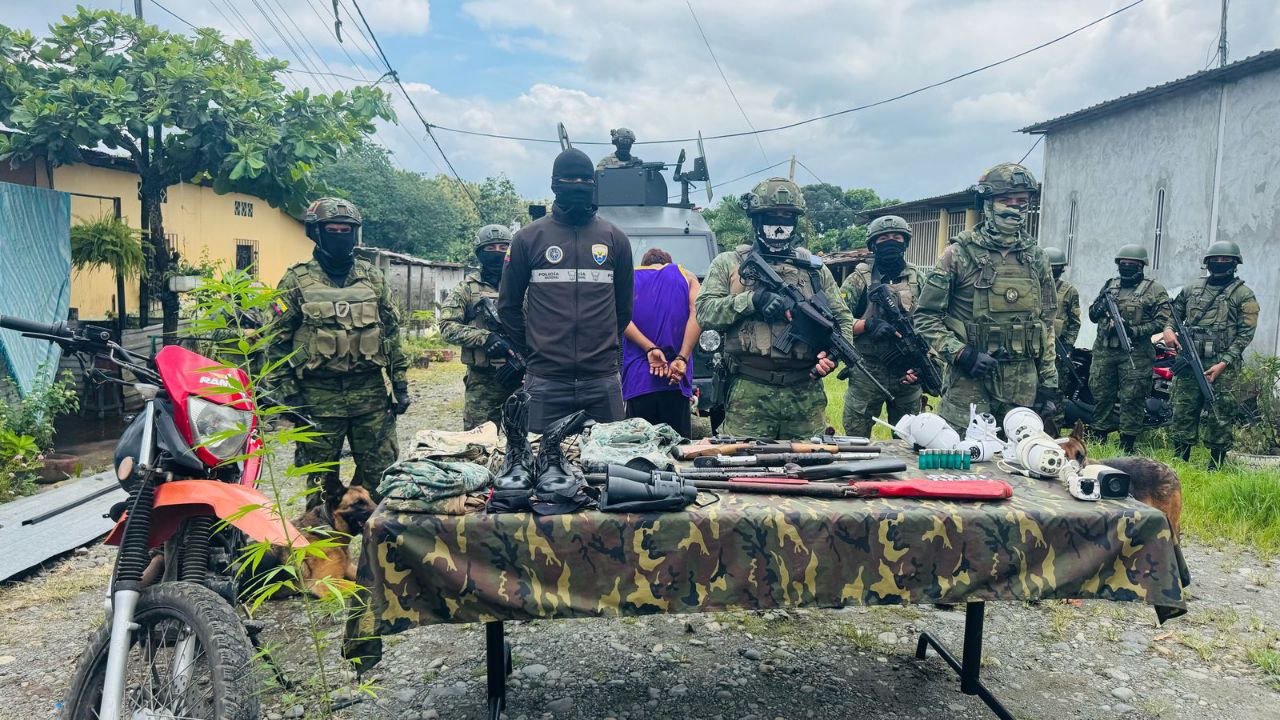 Quevedo. Militares desmantelan centro de monitoreo del crimen organizado