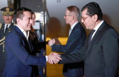 Daniel Noboa llega a París, Francia, y busca posicionar a Ecuador como un destino para inversiones durante su gira en Europa. (Presidencia de Ecuador).