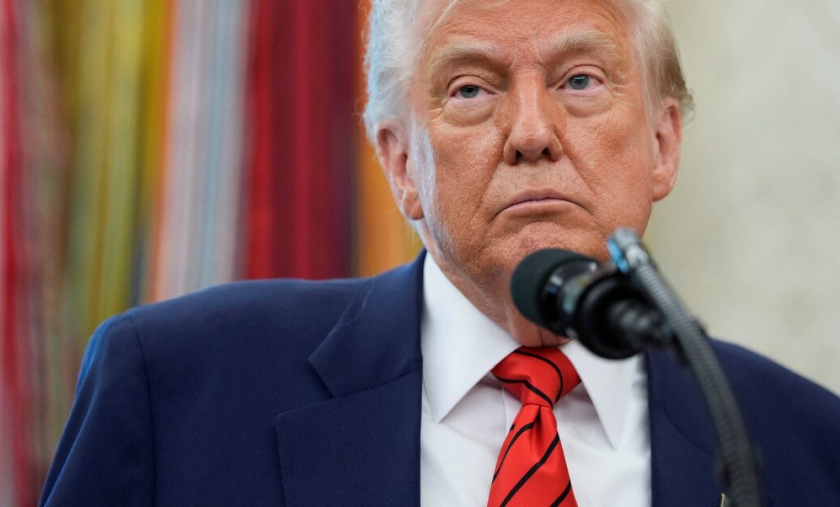 Trump pide a India y Pakistán detener ataques y ofrece mediación