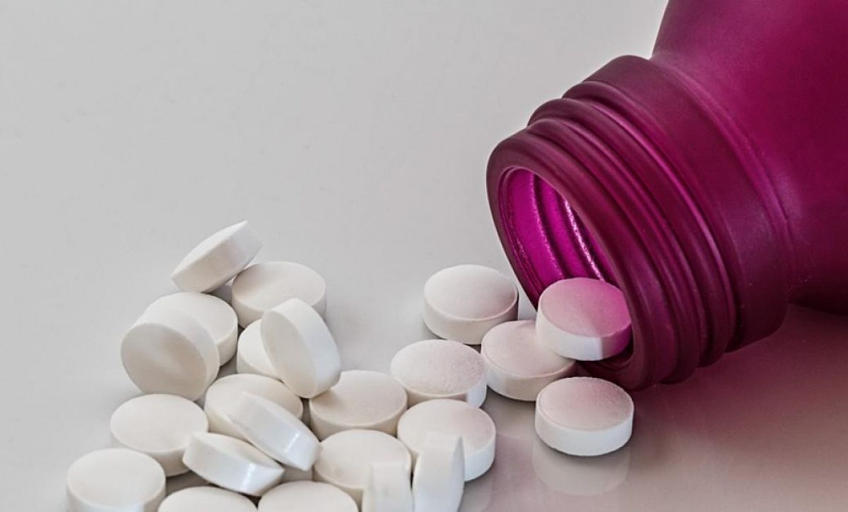 foto-de-archivo-de-un-frasco-de-pastillas