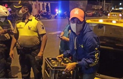 taxi-biela