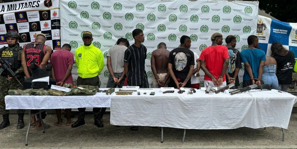 Dos muertos y 214 detenidos en operaciones contra el Clan del Golfo en Colombia