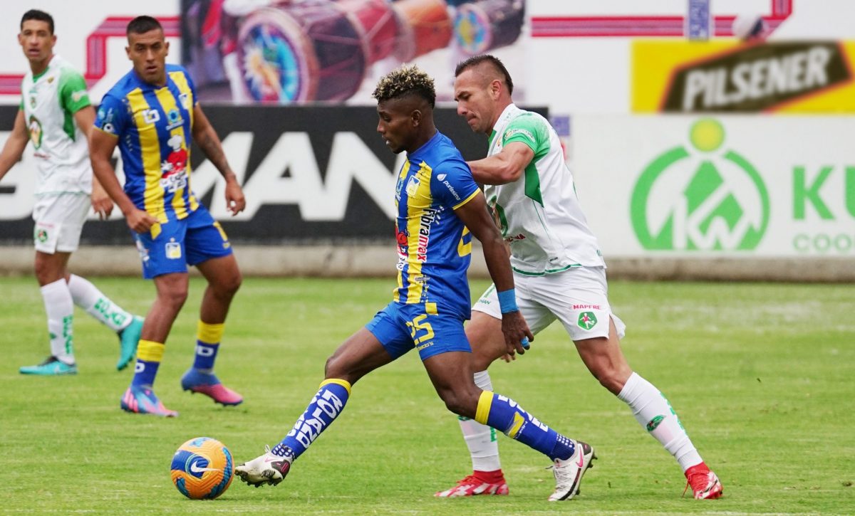 202204099878-fbl-liga-pro-mushuc-runa-delfin-scaled