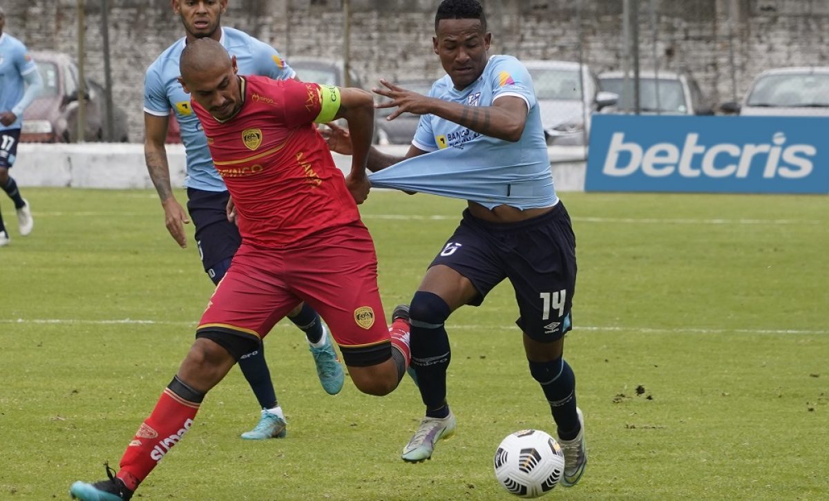FBL_LIGAPRO_CUMBAYA_CATOLICA