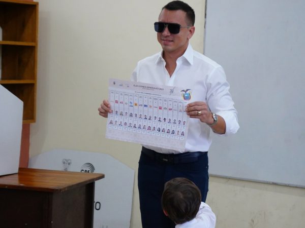 GYE-ELECCIONES 2025 VOTO NOBOA