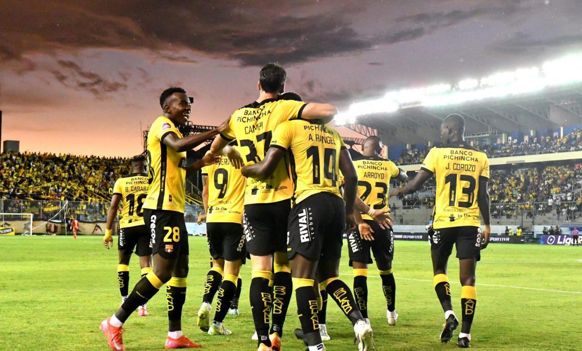 FBL-LIGAPRO-MANTA-BARCELONA