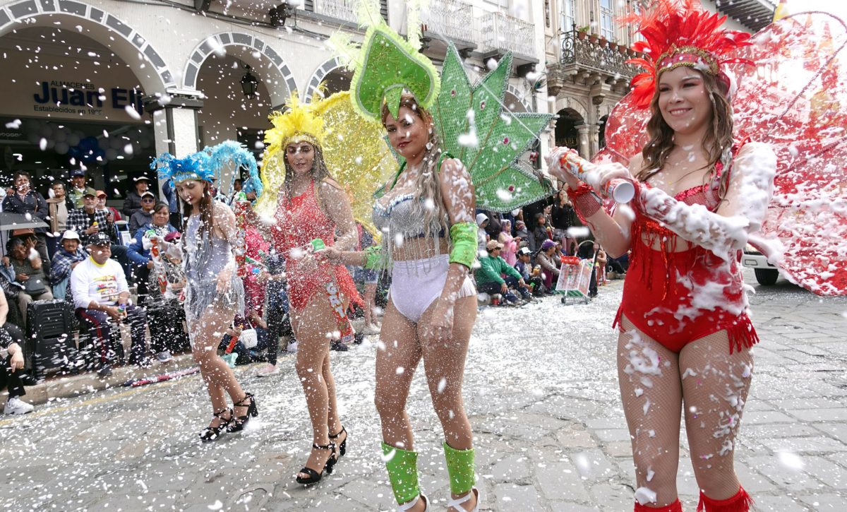 CUENCA-DESFILE CARNAVAL-CUATRO RIOS