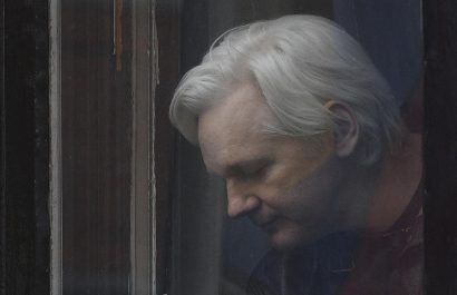 Medios internacionales piden a EEUU parar el proceso judicial contra Assange