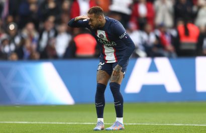 Neymar sufre un esguince de tobillo con lesiones en los ligamentos