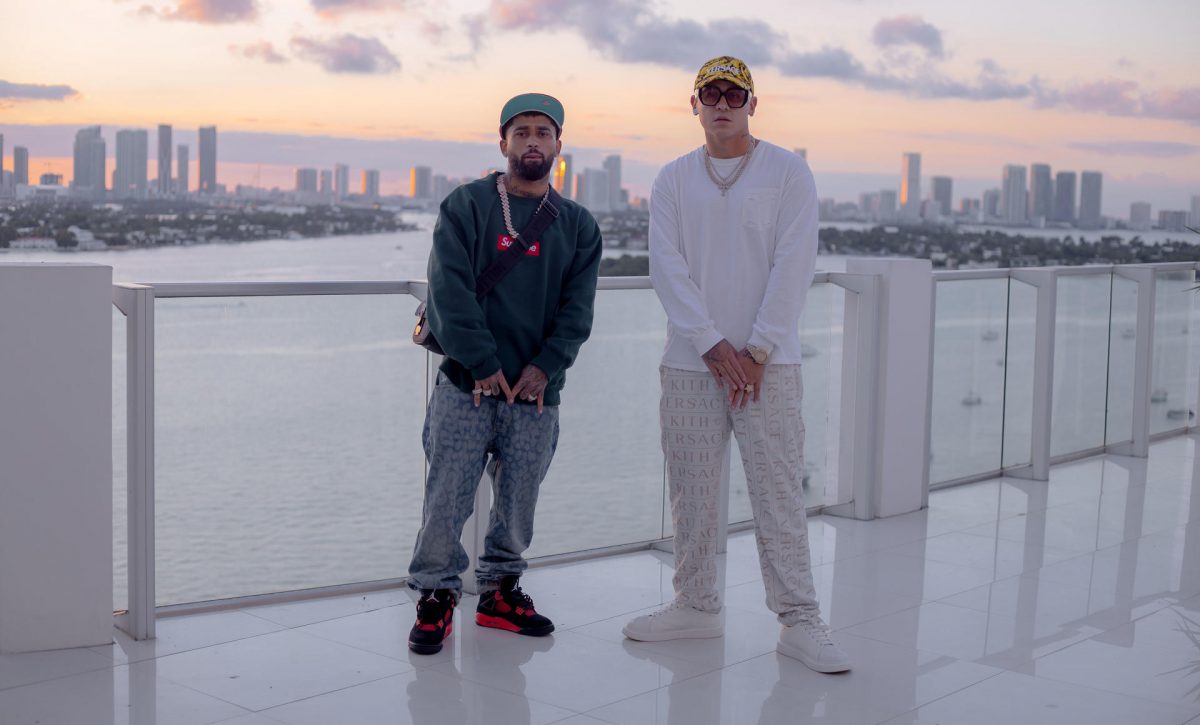 Bryant Myers y Kevin Roldán evocan una fuerte atracción sexual en nuevo tema