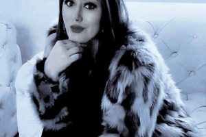 Fiscalía indaga muerte violenta de María Fernanda López en su departamento de San Marcos, Quito
