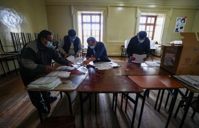 La OEA, preocupada por la violencia electoral y los retrasos en el conteo en Ecuador
