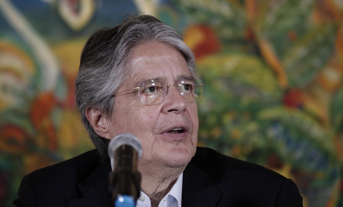 Guillermo Lasso, de perder referéndum al borde del juicio político en Ecuador