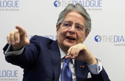 El presidente de Ecuador destaca las cifras de empleo adecuado en 2022