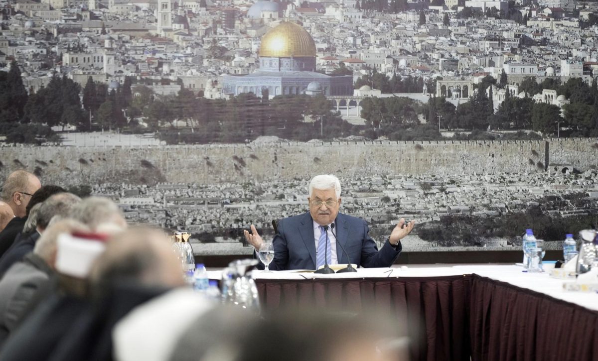 Abás promete defender la "herencia cristiana" de Palestina en un mensaje de Navidad