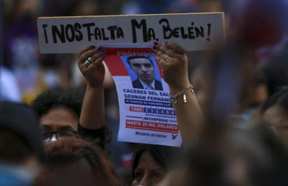 Ecuador confirma la captura en Colombia del policía implicado en un femicidio