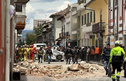 Trece fallecidos y 126 heridos por el sismo de magnitud 6,5 en Ecuador
