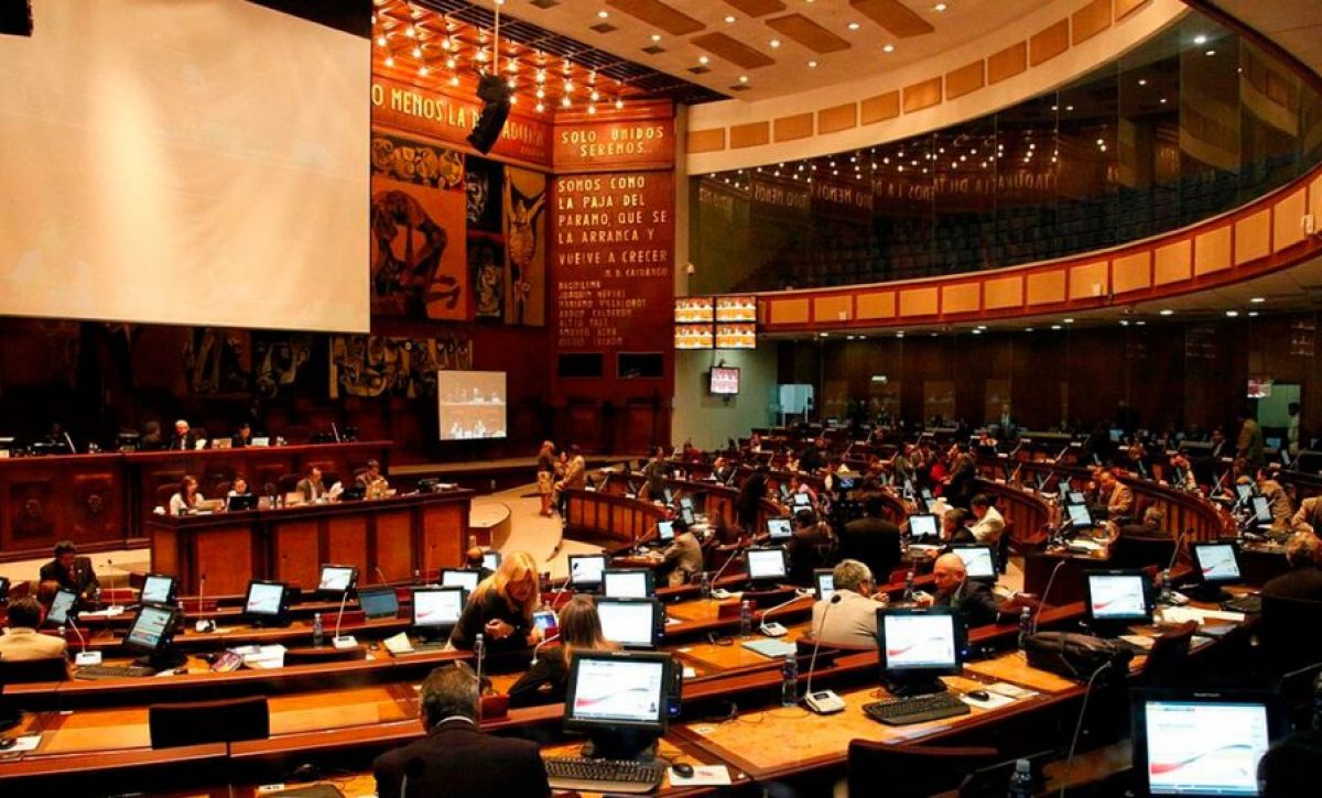 Asamblea_beneficios-1024x542