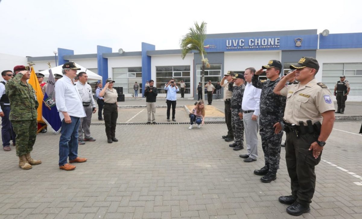 El-presidente-de-la-Republica-Guillermo-Lasso-estuvo-en-Chone-y-visito-el-hospital-Napoleon-Davila.