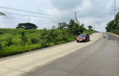 En-el-ingreso-al-msector-de-Villa-Bonita-fueron-acribillados-cuatro-hombres-que-se-desplazaban-dentro-de-un-auto.