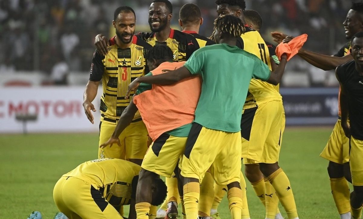 Ghana-se-olvida-de-llevar-sus-camisetas-al-mundial