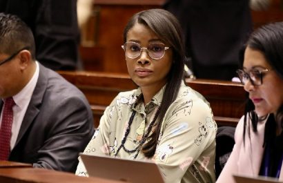 Hector-Valladarez-asambleista-por-el-correismo-presento-una-nueva-solicitud-de-juicio-politico-contra-la-fiscal-Diana-Salazar