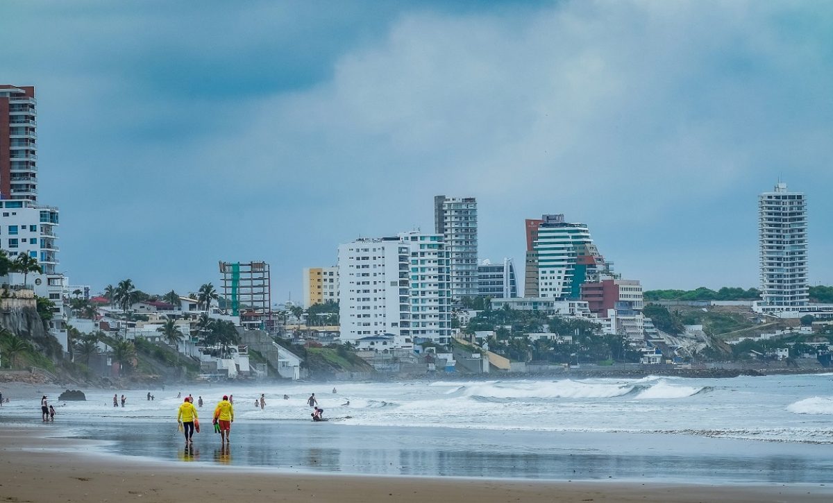 PLAYA-EL-MURCIELAGO-MANTA-ALCALDIA