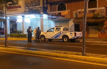 Policias-acordonan-el-area-donde-se-registro-una-balacera-en-Guayaquil.
