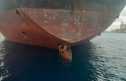 Tres-migrantes-africanos-tuvieron-una-travesia-de-once-dias-en-el-timon-de-un-buque-petrolero-para-llegar-a-Espana.