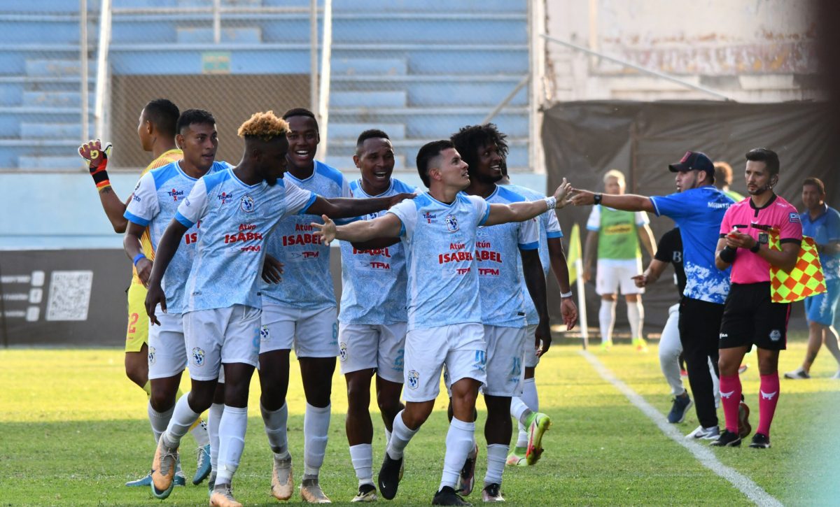 FBL-SERIE B-MANTA-9 DE OCTUBRE
